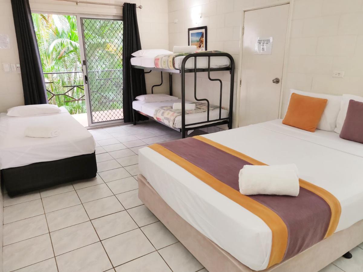 Coconut Grove Holiday Apartments Даруин Екстериор снимка