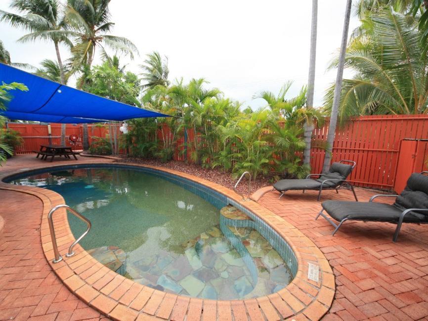 Coconut Grove Holiday Apartments Даруин Екстериор снимка