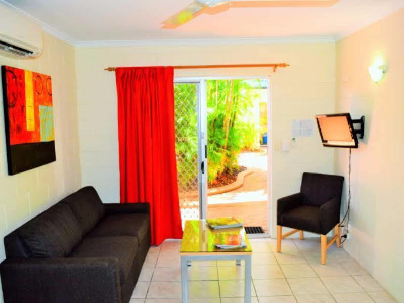 Coconut Grove Holiday Apartments Даруин Екстериор снимка