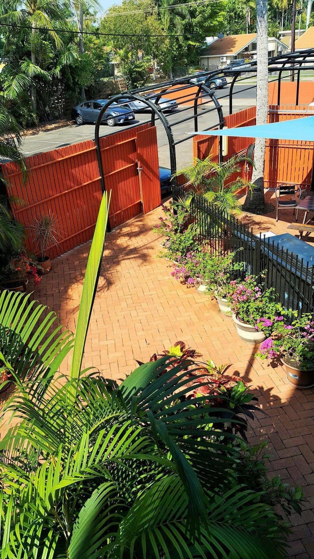 Coconut Grove Holiday Apartments Даруин Екстериор снимка