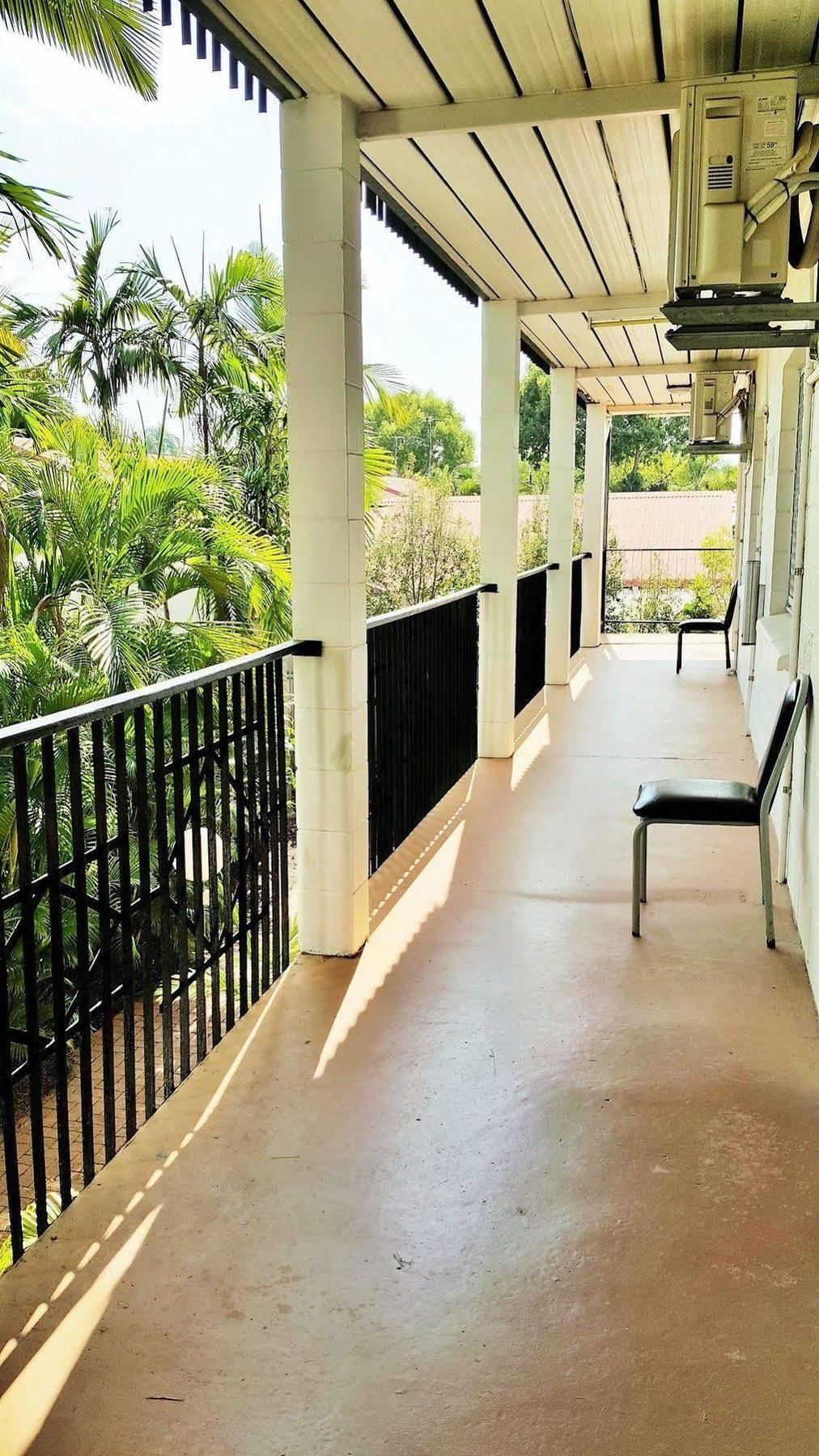 Coconut Grove Holiday Apartments Даруин Екстериор снимка